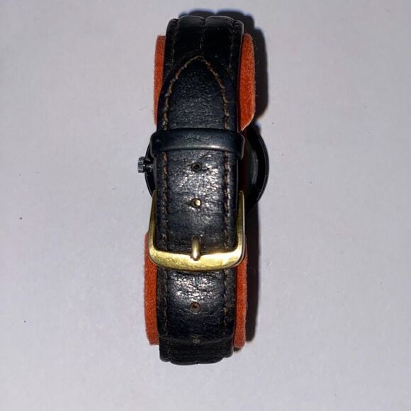 Timex T69 Women's Analog Leather Band Water Resistant Black Wristwatch - Picture 5 of 11